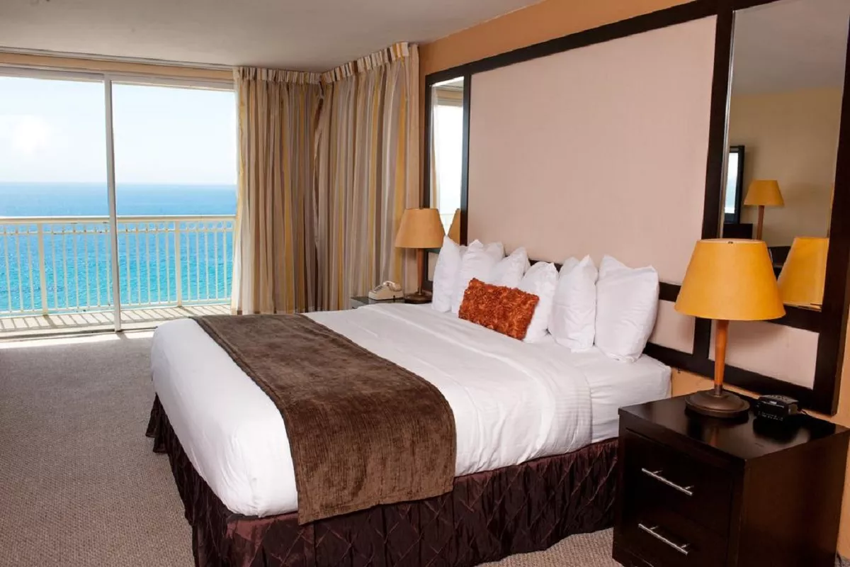 ramada-plaza-by-wyndham-marco-polo-beach-resort-3