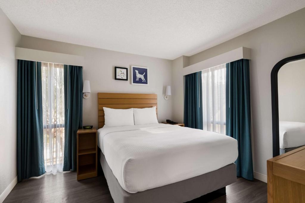 sonesta-es-suites-orlando-international-drive-4