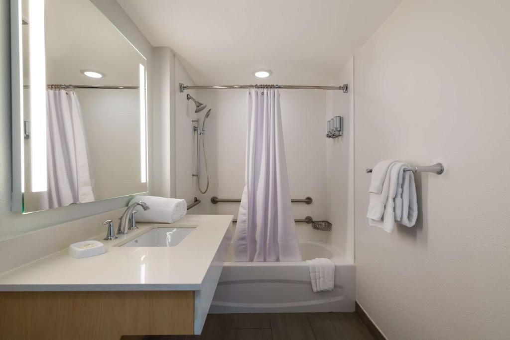 sonesta-es-suites-orlando-international-drive-5