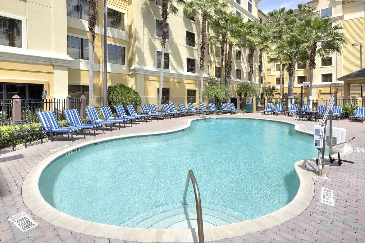 staysky-suites-i-drive-orlando-5