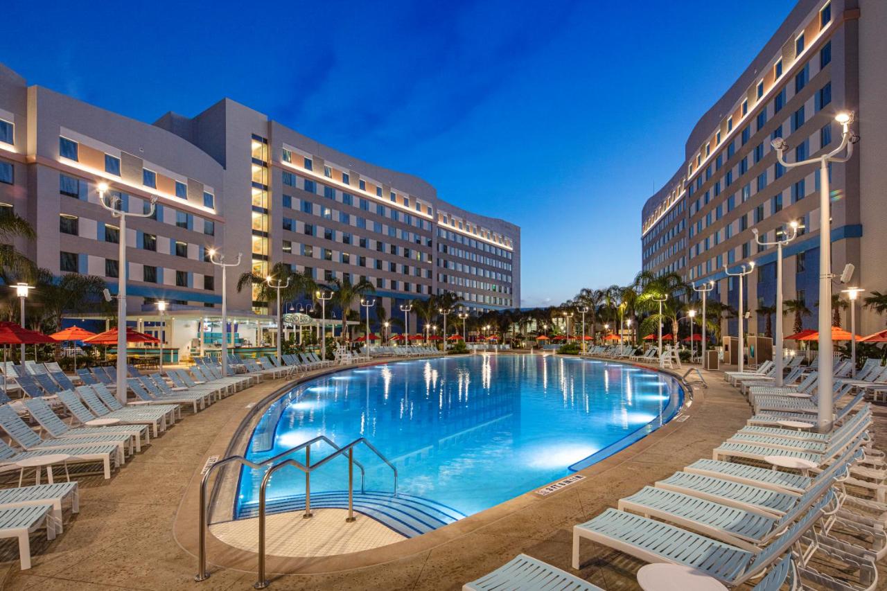 Universal's Endless Summer Resort Surfside Inn and Suites